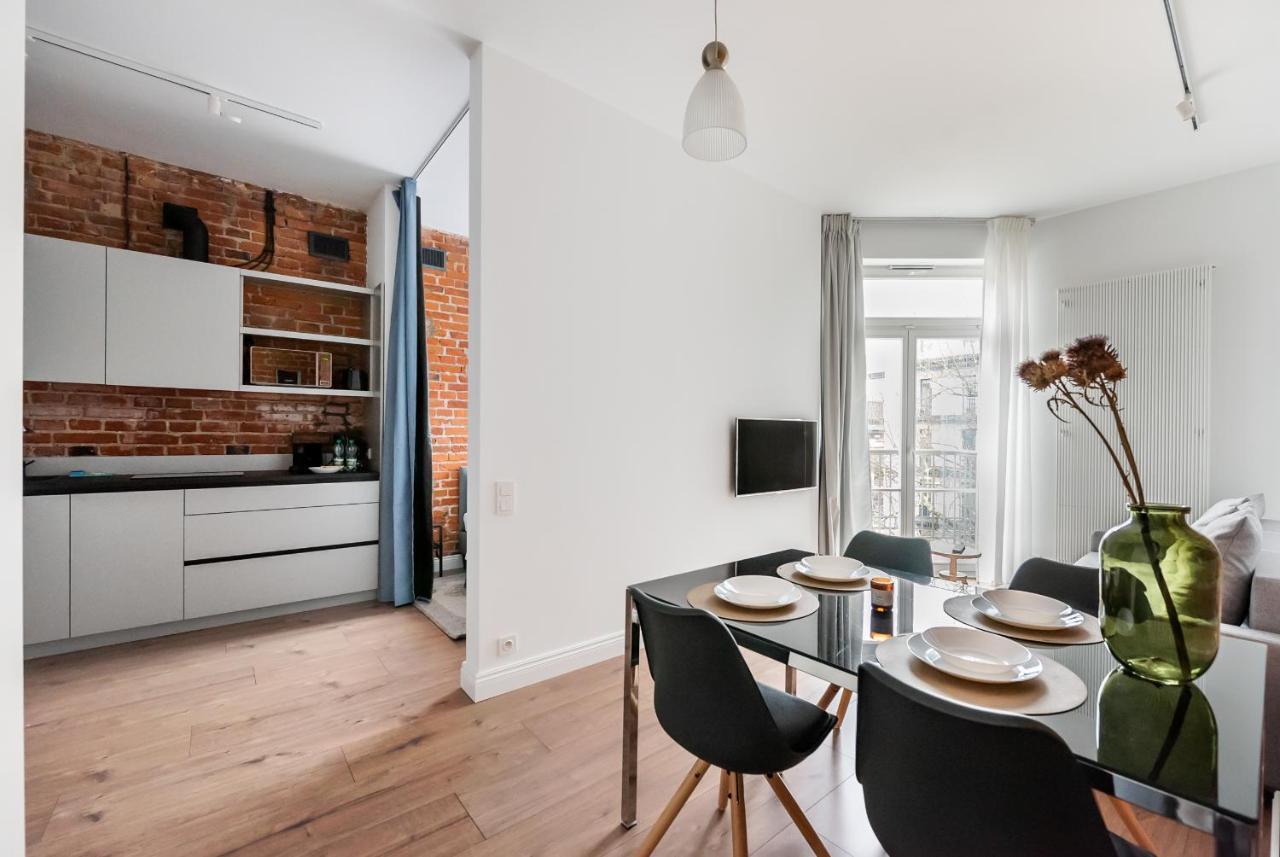 East Warsaw Modern Apartment ภายนอก รูปภาพ