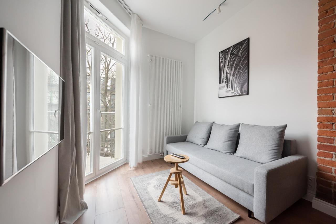 East Warsaw Modern Apartment ภายนอก รูปภาพ