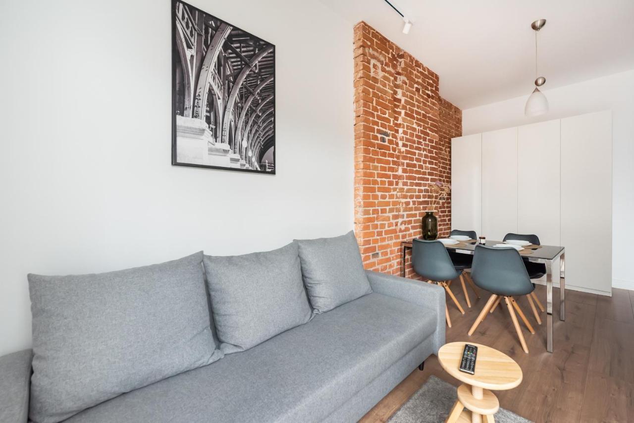 East Warsaw Modern Apartment ภายนอก รูปภาพ